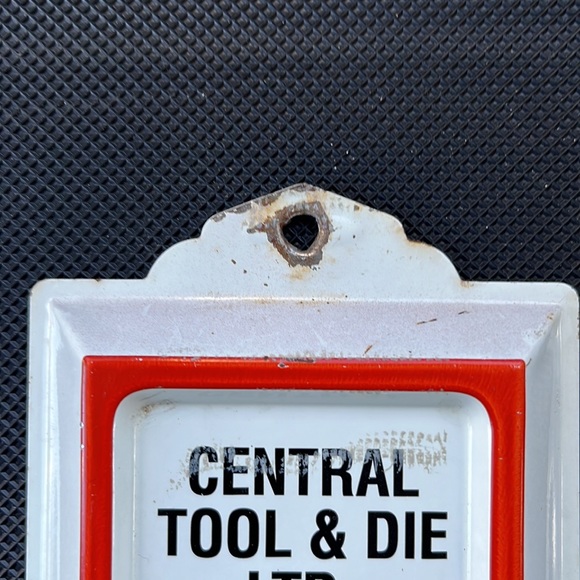 Vintage Indoor/Outdoor Thermometer - Picture 7 of 8